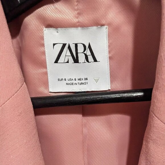 Zara | Blogger Fave! Linen Blend Strawberry Blazer - Picture 5 of 12